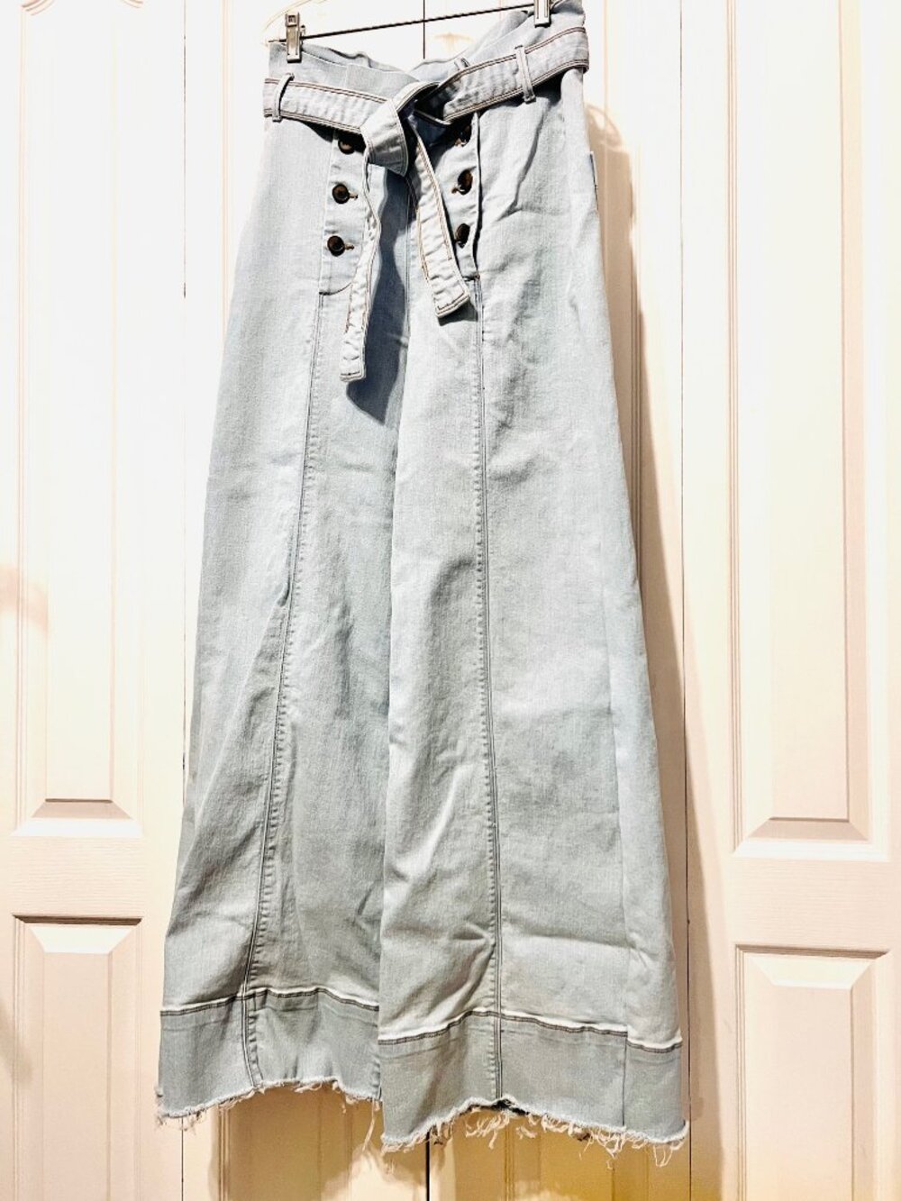 VENUS-Women's Belted High Waist Wide Leg Sailor Stretch Jeans-Size 8-Light Blue
